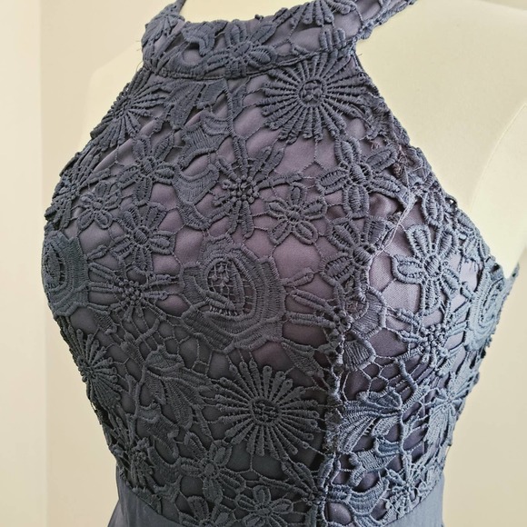 Lulu's Women Medium Picture Perfect Formal Gown Dress Navy Blue Lace Bodice Slit - Picture 3 of 11